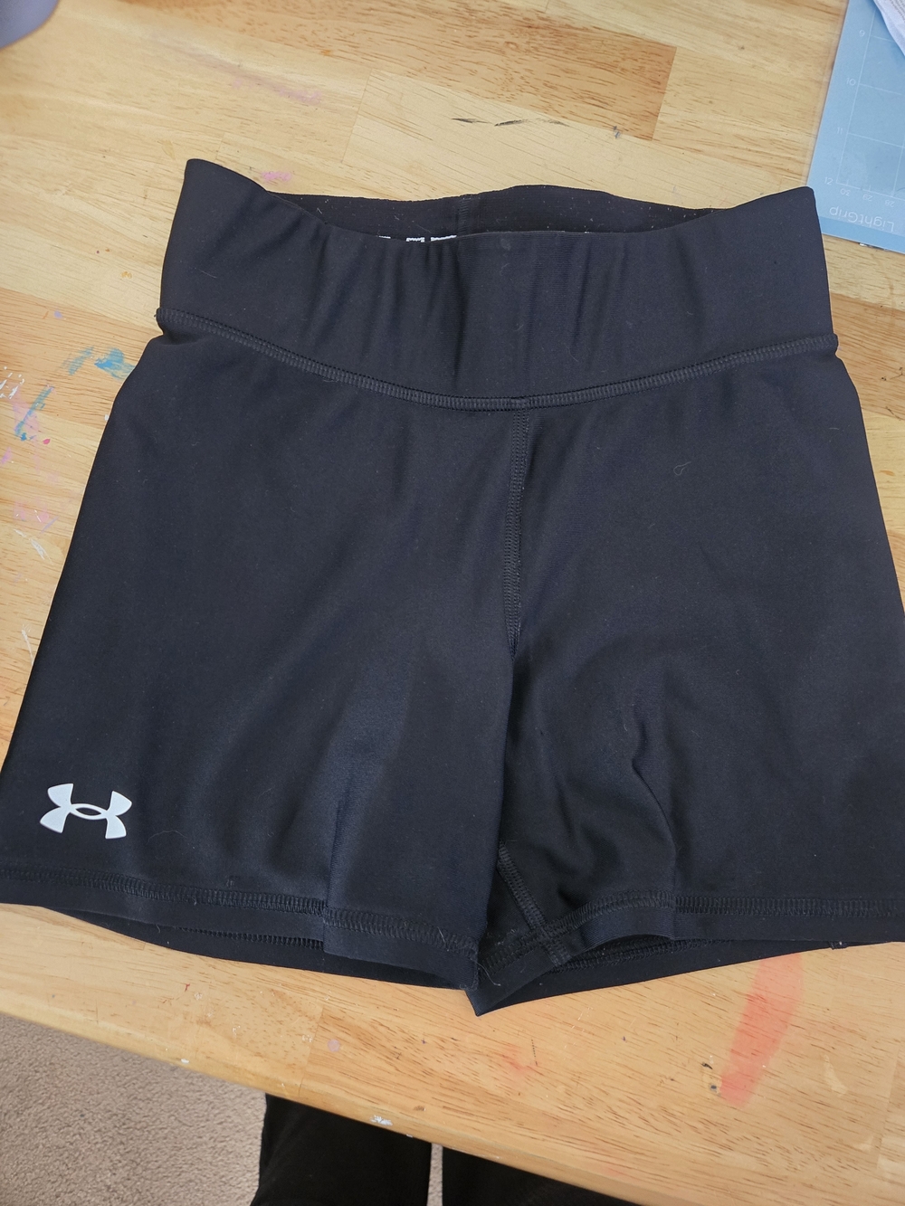 Under Armour Black Women's Athletic Bike Shorts with Logo